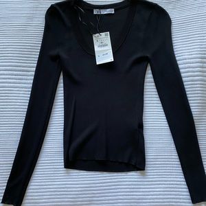 Zara sweater top